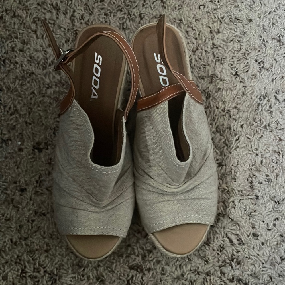 Soda Jafari Espidrilles